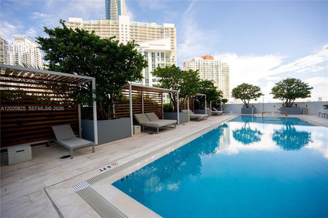1300 Brickell Bay Dr 1601, Miami, FL 33131