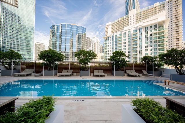 1300 Brickell Bay Dr 1601, Miami, FL 33131