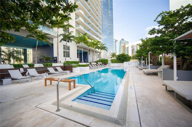 1300 Brickell Bay Dr 1601, Miami, FL 33131