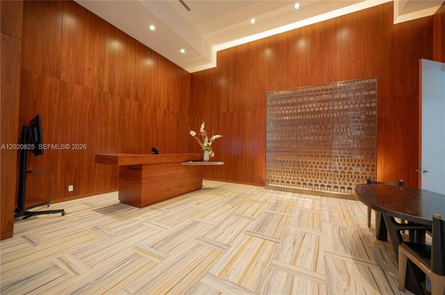 1300 Brickell Bay Dr 1601, Miami, FL 33131