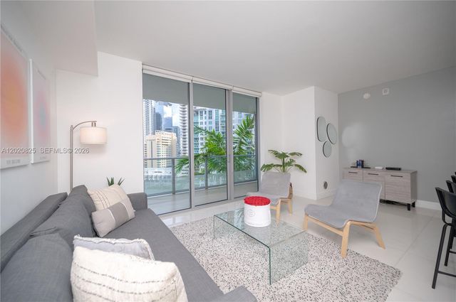 1300 Brickell Bay Dr 1601, Miami, FL 33131