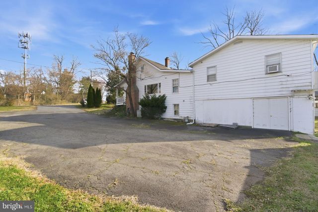 4464 N OLD GLEBE RD, Arlington, VA 22207