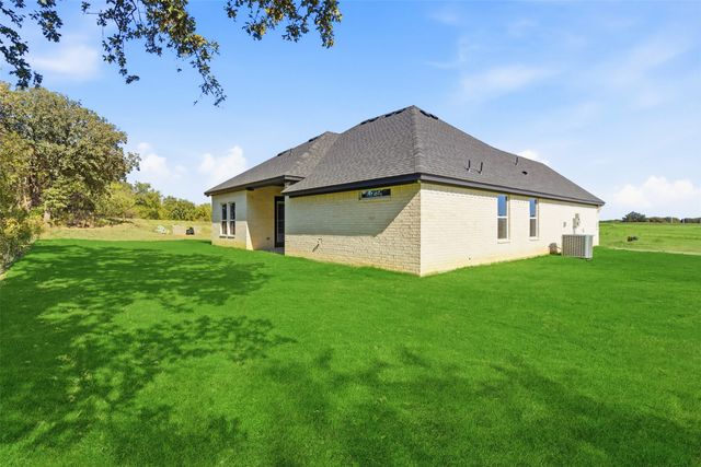 306 Sun Flower Court, Tolar, TX 76476