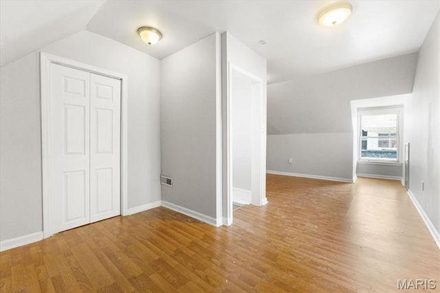 5829 Bartmer Avenue, St Louis, MO 63112