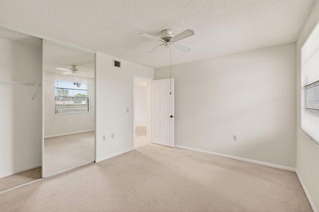 6049 Balboa Circle 205, Boca Raton, FL 33433