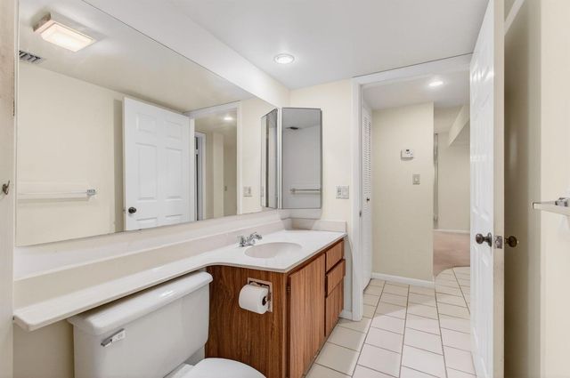 6049 Balboa Circle 205, Boca Raton, FL 33433
