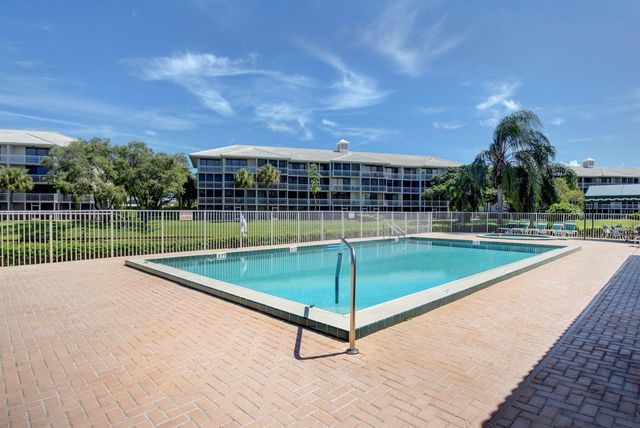 6049 Balboa Circle 205, Boca Raton, FL 33433