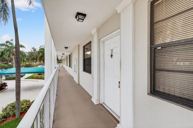 6049 Balboa Circle 205, Boca Raton, FL 33433