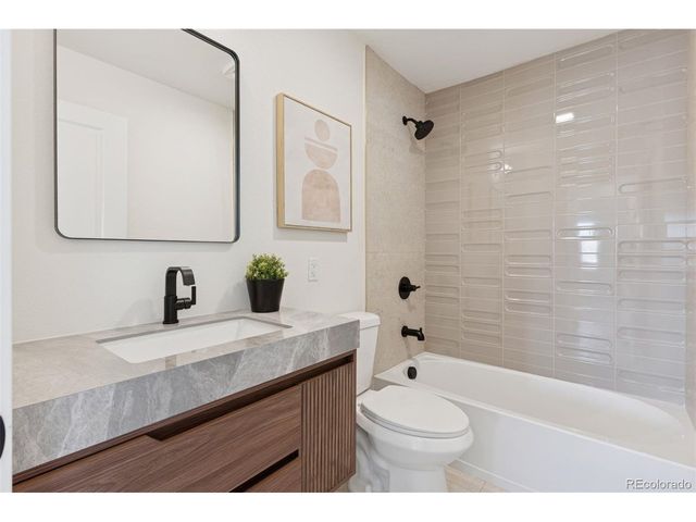 1494 W Lake Ave, Littleton, CO 80120