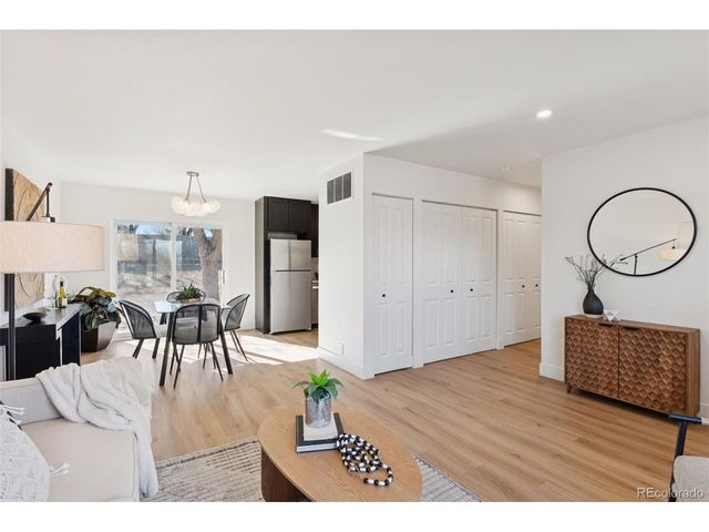 1494 W Lake Ave, Littleton, CO 80120