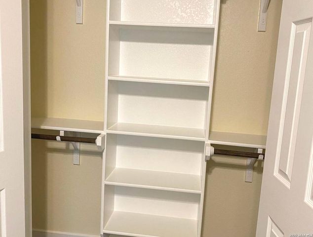 723 S San Bernardo Ave, San Antonio, TX 78237