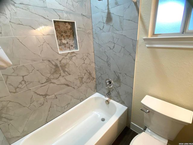 723 S San Bernardo Ave, San Antonio, TX 78237