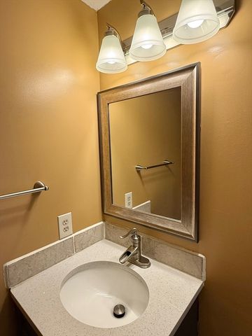 29 Treetop Park 29, Westborough, MA 01581
