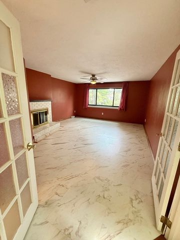 29 Treetop Park 29, Westborough, MA 01581