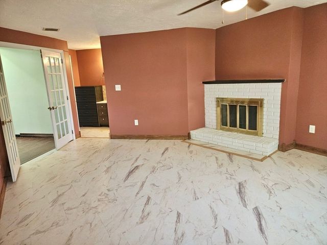 29 Treetop Park 29, Westborough, MA 01581