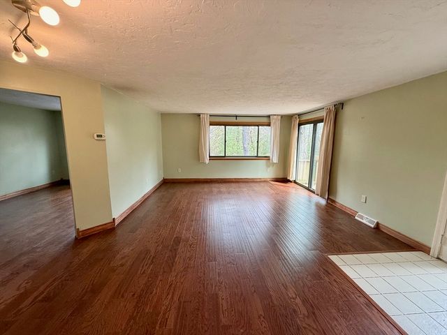 29 Treetop Park 29, Westborough, MA 01581