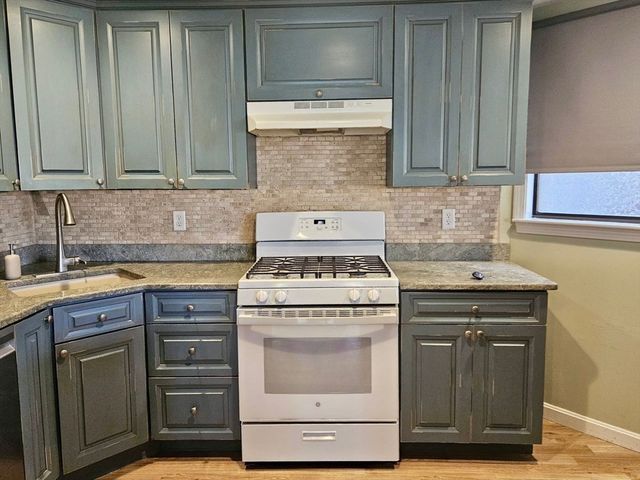 29 Treetop Park 29, Westborough, MA 01581