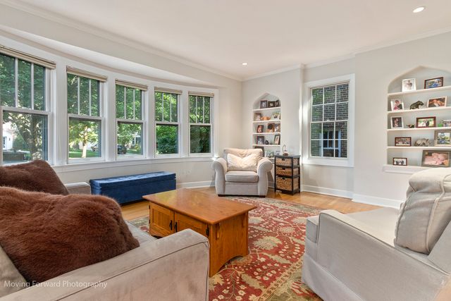 2518 Ridgeway Avenue, Evanston, IL 60201