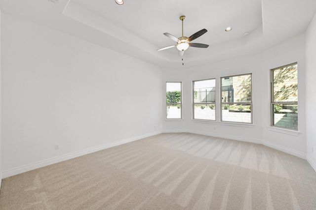 905 CRESTONE STREAM DR, Austin, TX 78738