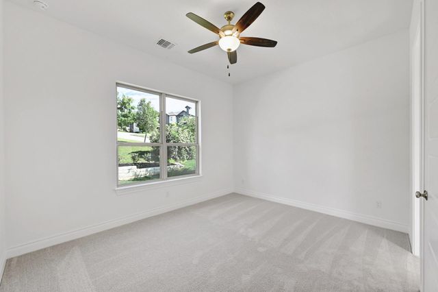 905 CRESTONE STREAM DR, Austin, TX 78738