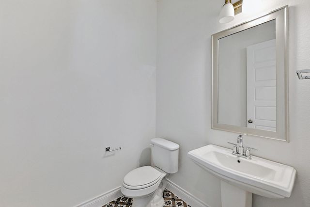 905 CRESTONE STREAM DR, Austin, TX 78738