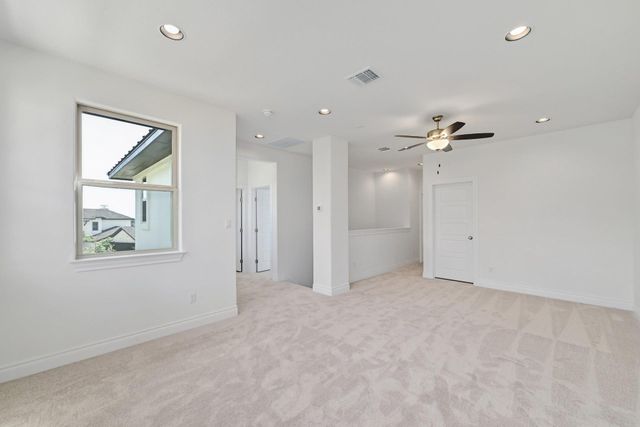 905 CRESTONE STREAM DR, Austin, TX 78738