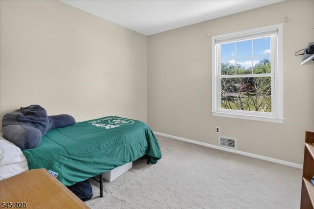 6 Dumont Round, Hillsborough Twp., NJ 08844