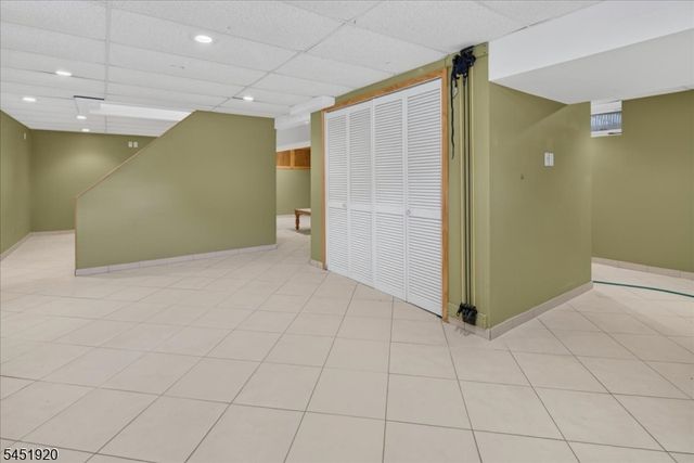 6 Dumont Round, Hillsborough Twp., NJ 08844