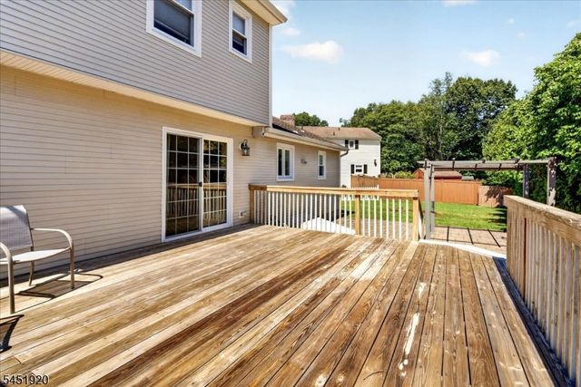 6 Dumont Round, Hillsborough Twp., NJ 08844