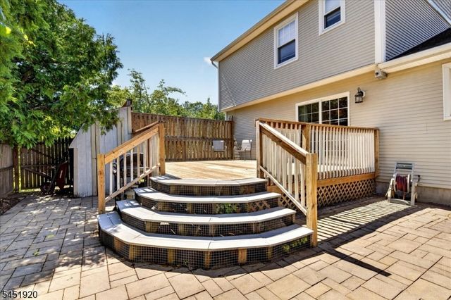 6 Dumont Round, Hillsborough Twp., NJ 08844