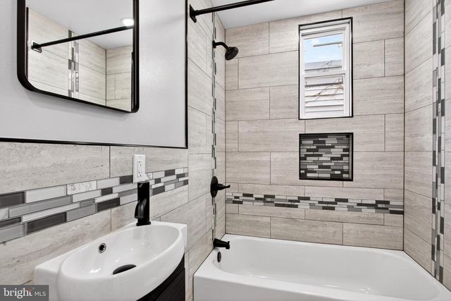 1808 W SUSQUEHANNA AVE, Philadelphia, PA 19121