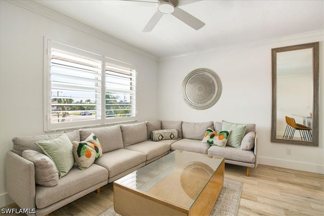 457 Tallwood ST 305, Marco Island, FL 34145