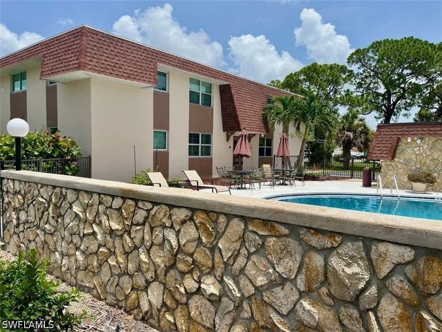 457 Tallwood ST 305, Marco Island, FL 34145