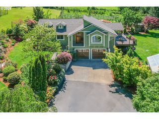 20300 Se HELZER Way, Damascus, OR 97089