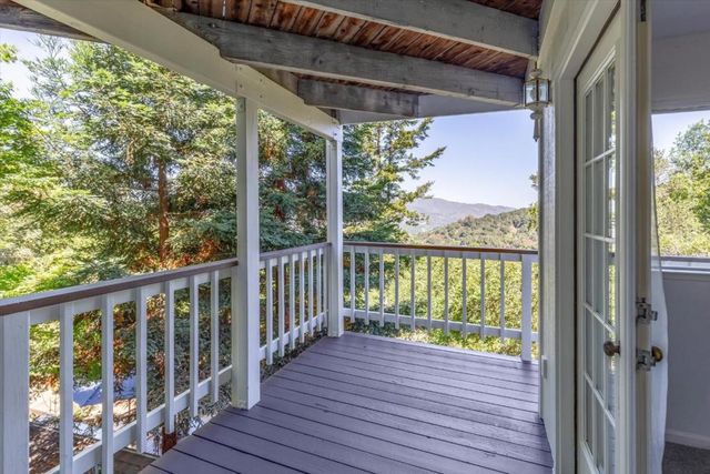 17415 Locust Drive, Los Gatos, CA 95033