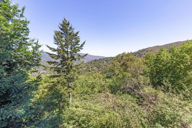 17415 Locust Drive, Los Gatos, CA 95033