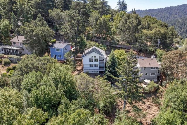17415 Locust Drive, Los Gatos, CA 95033