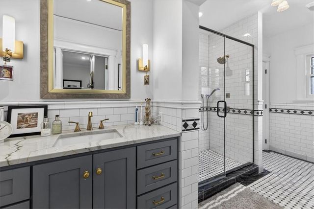 6016 Belleview Avenue, Kansas City, MO 64113