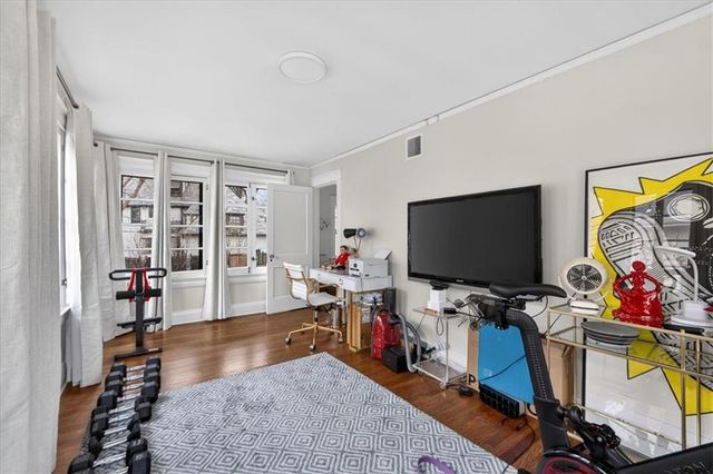 6016 Belleview Avenue, Kansas City, MO 64113