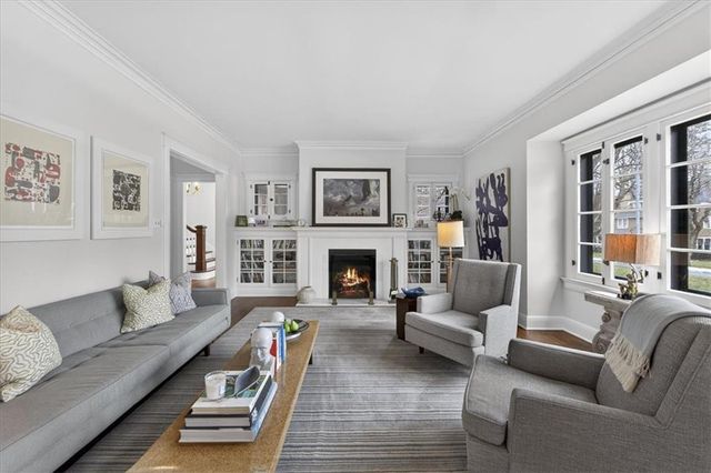 6016 Belleview Avenue, Kansas City, MO 64113