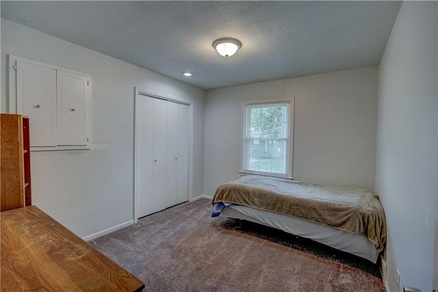 13206 Lowell Avenue, Grandview, MO 64030
