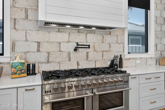 4162 RIVERVIEW Circle, Green Cove Springs, FL 32043