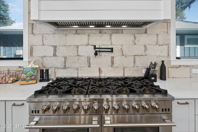 4162 RIVERVIEW Circle, Green Cove Springs, FL 32043