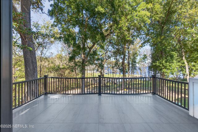 4162 RIVERVIEW Circle, Green Cove Springs, FL 32043