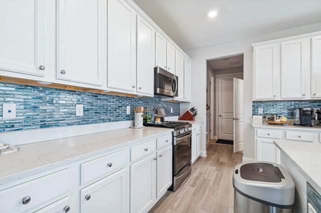 262 Killarney Ave, St Johns, FL 32259