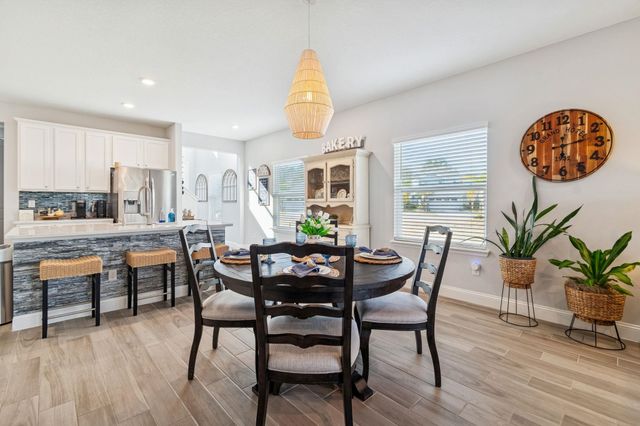 262 Killarney Ave, St Johns, FL 32259