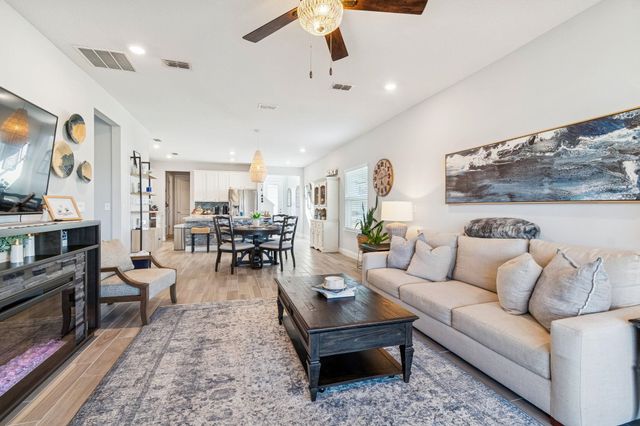 262 Killarney Ave, St Johns, FL 32259