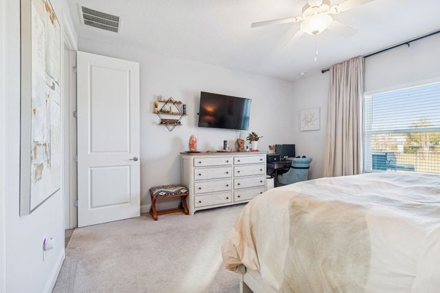 262 Killarney Ave, St Johns, FL 32259