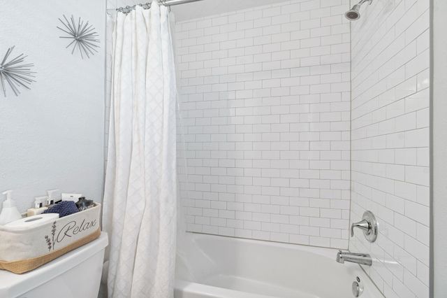 262 Killarney Ave, St Johns, FL 32259