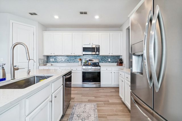 262 Killarney Ave, St Johns, FL 32259